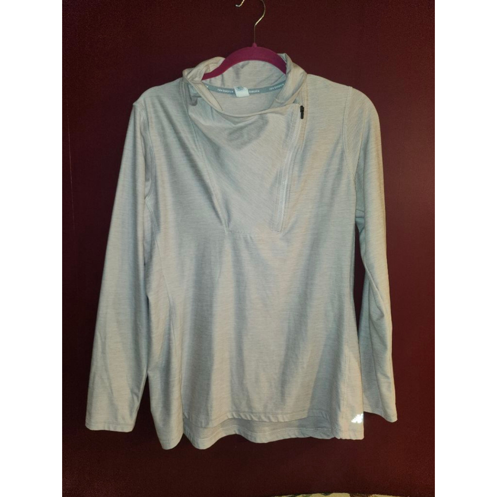 Women's New Balance Long Sleeve Tee L Light Gray - Picture 3 of 5